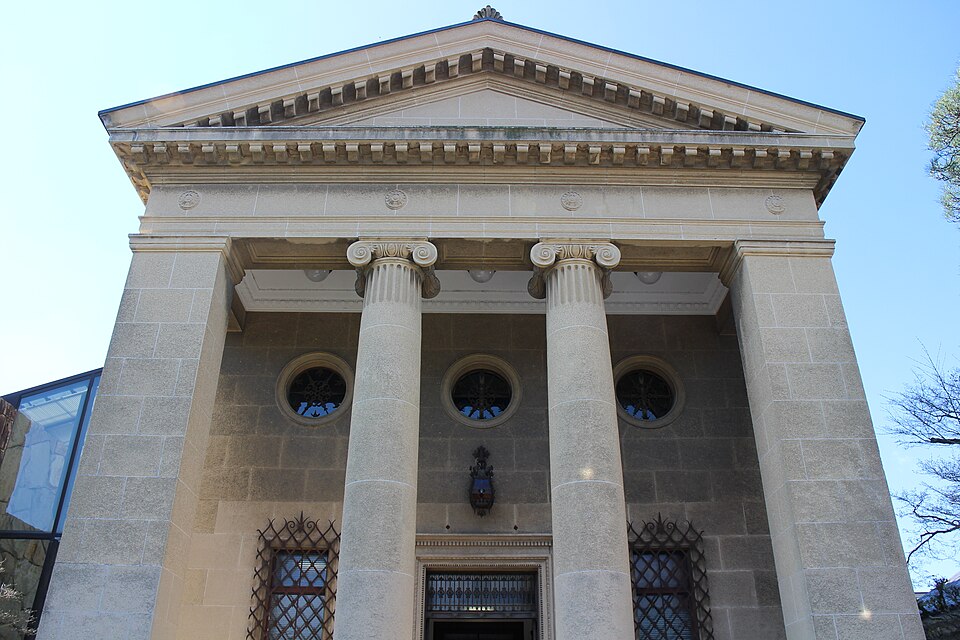 Stone columns and a triangular pediment on the front of the Ohara Museum of Art Main Gallery